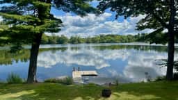 Lakeside Cottage - Image 4