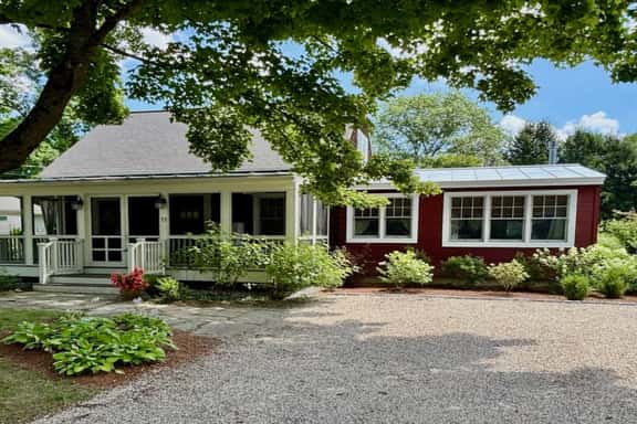 Laurel Cottage - Image 1